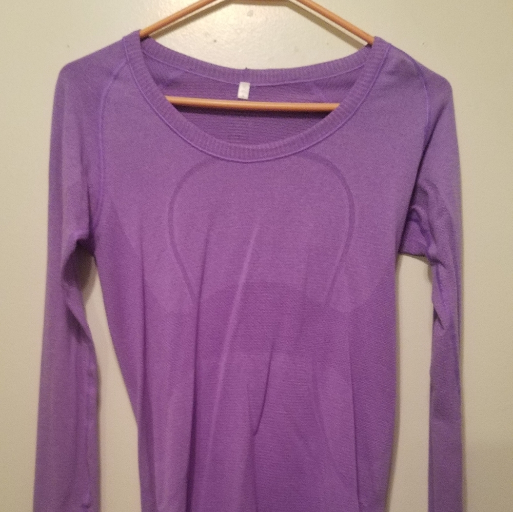Lululemon Swiftly Tech Long Sleeved Top Size 6